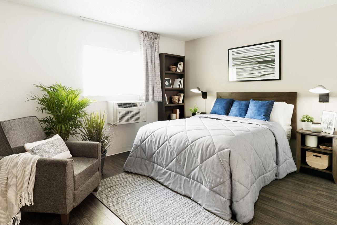 Intown Suites Extended Stay San Antonio Tx - Airport Eksteriør bilde